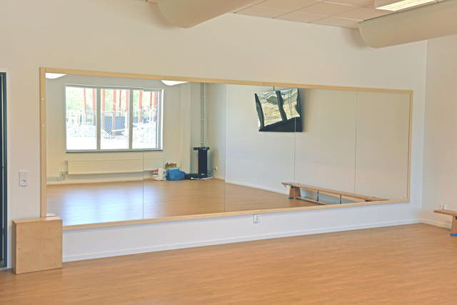 Veggspeil 159 x 409 cm