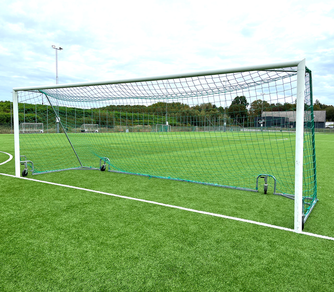 Fotbollsmålpaket UNISPORT Lyft 7,32 x 2,44 m, inklusive nät, exkl glidskydd