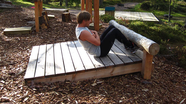 Sit up ramp fast, fast höjd