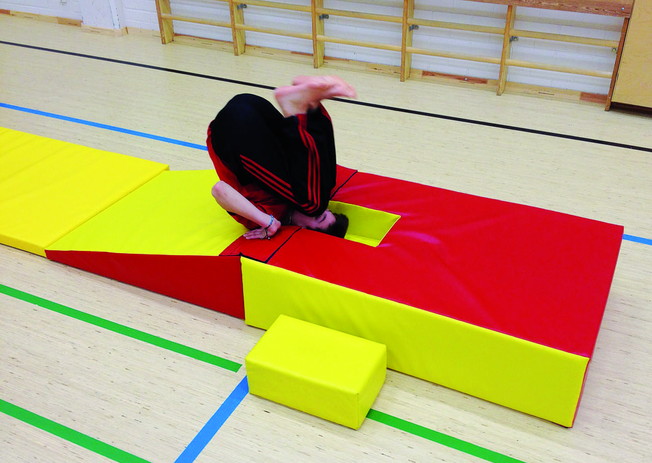 Träningsmatta för kullerbytta SOFTLINE, 1200 x 800 x 300 mm