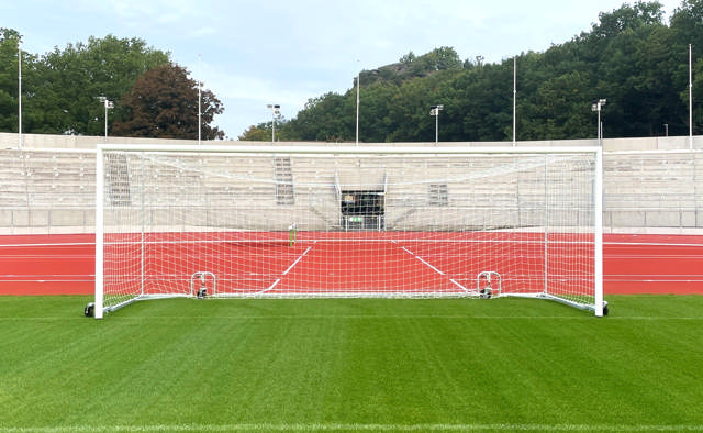 Fotbollsmålpaket UNISPORT Euro Lyft 7,32 x 2,44, inklusive nät, exkl glidskydd