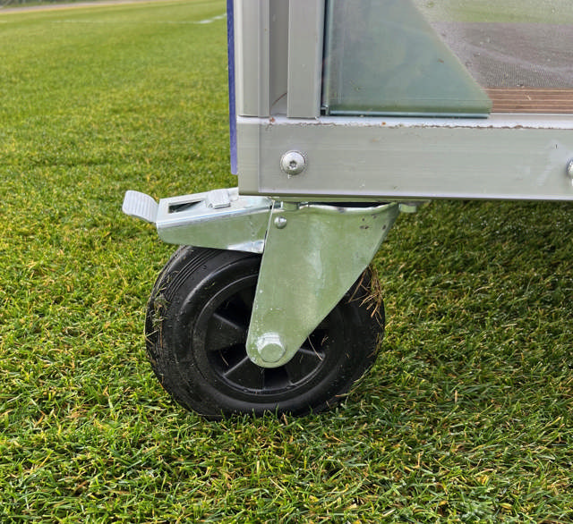 Domarbås 1-radigt med träbänk, 1 m