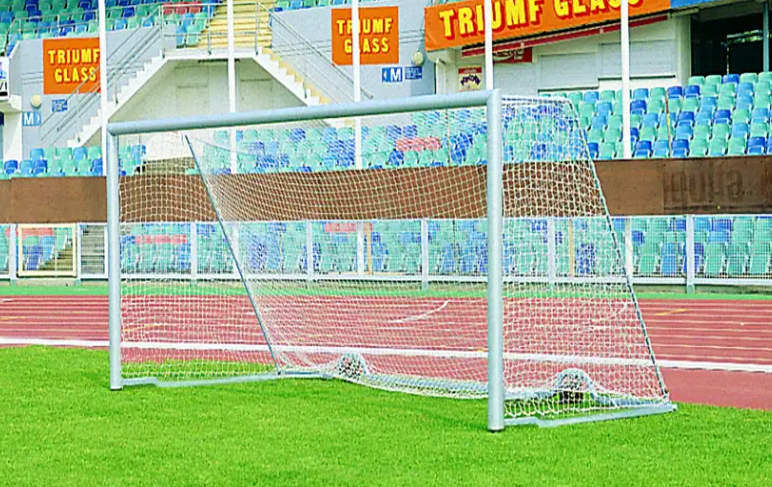 Fotbollsmål UNISPORT M92 6 x 2,2 m, D: 0,8/2,2 m, inkl hjulsats, inkl vitt 60 mm:s nät