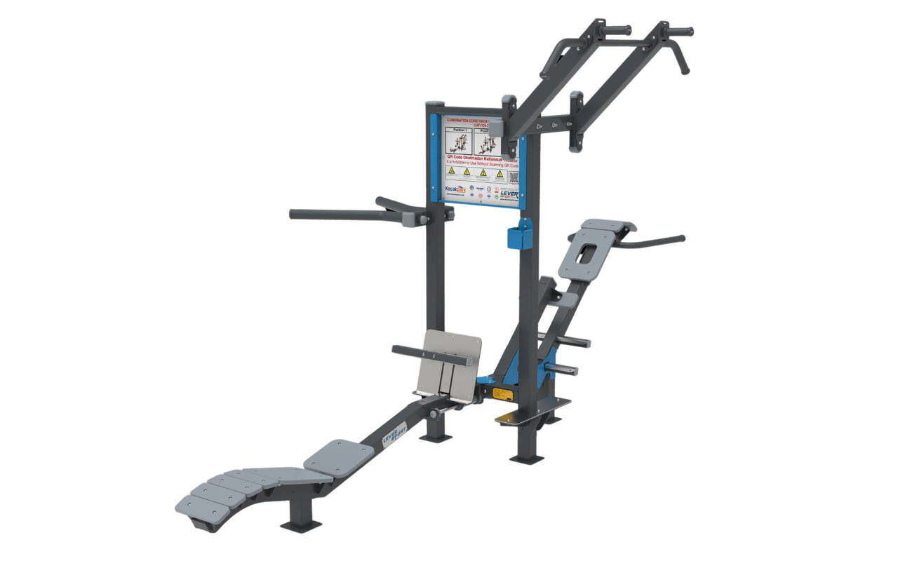 Kombination bålträning med dips på ställning