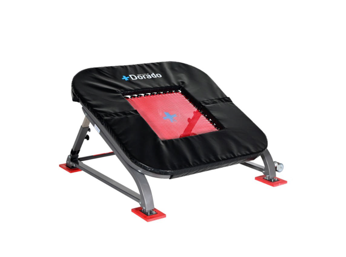 Dorado-40, inkl justerbart ben, ramskydd, 3 st transporthjul, röd duk