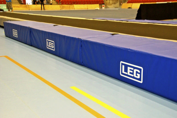 Volttiradan reunasuojus 2000x500x350 mm