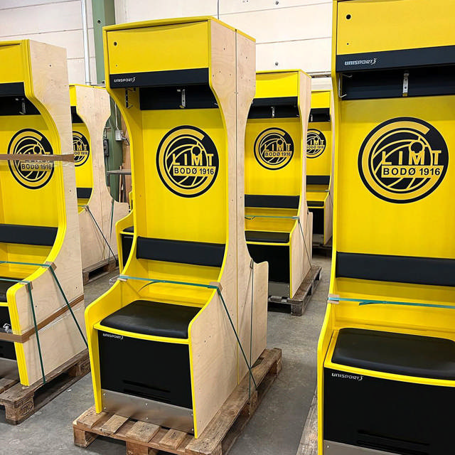 Omklädningskåp 600 förmonterad