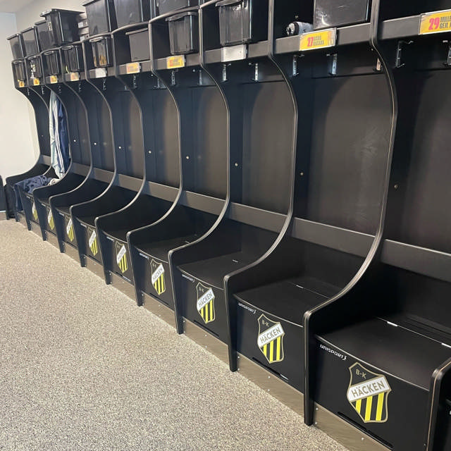 Omklädningskåp 600 förmonterad