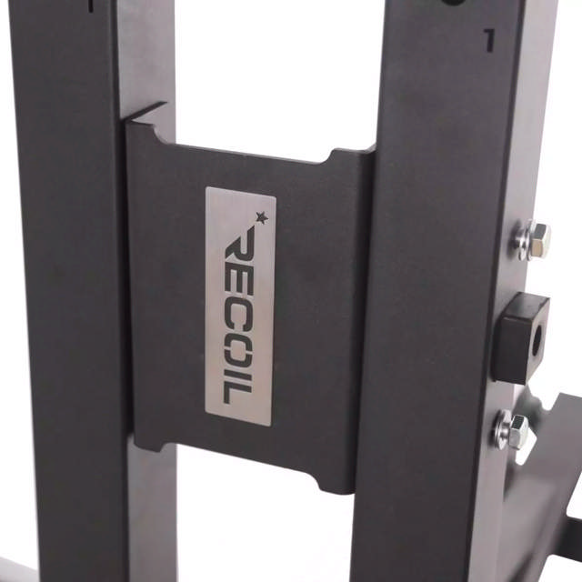 Vyökyykkylaite Recoil Belt Squat