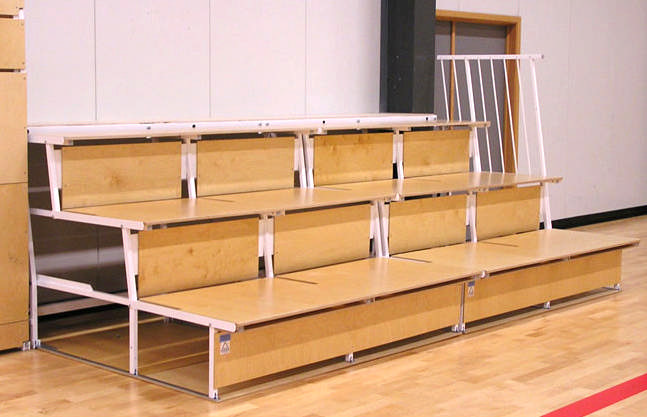 Fällbar läktare RANTZOWS, 3-raders
