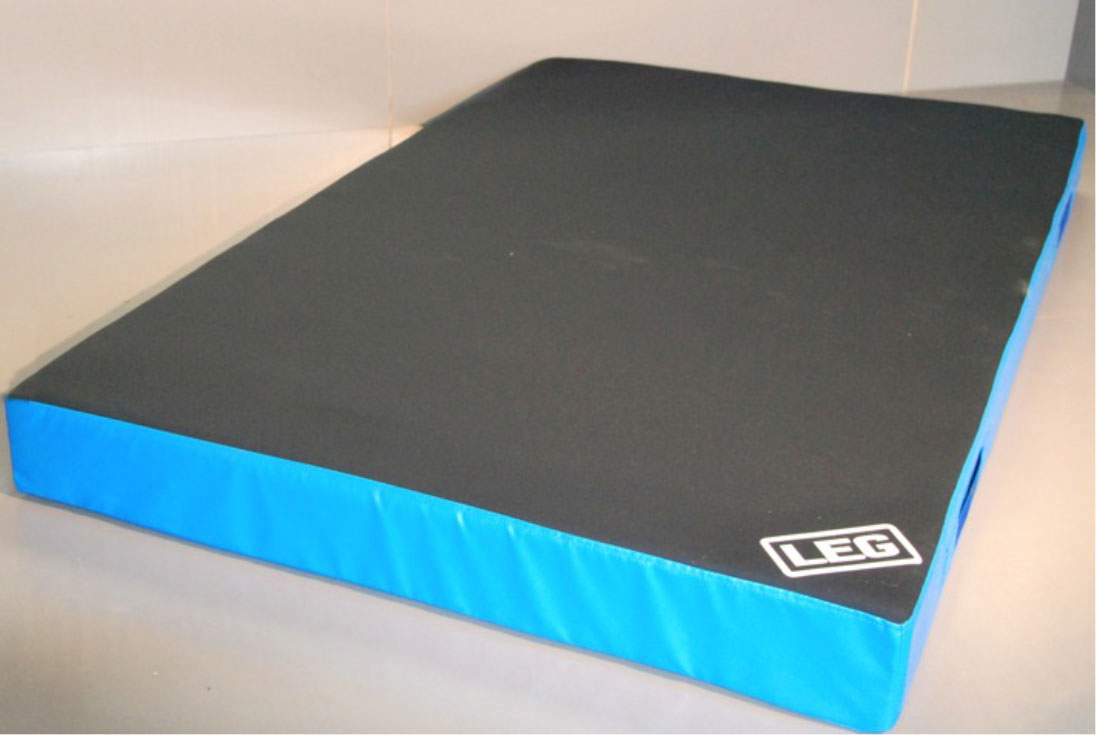 Inskjutsmatta till trampolin med elastisk topp LEG